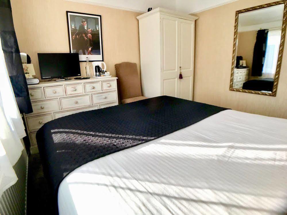 Sw Bed & Breakfast Swindon Eksteriør bilde